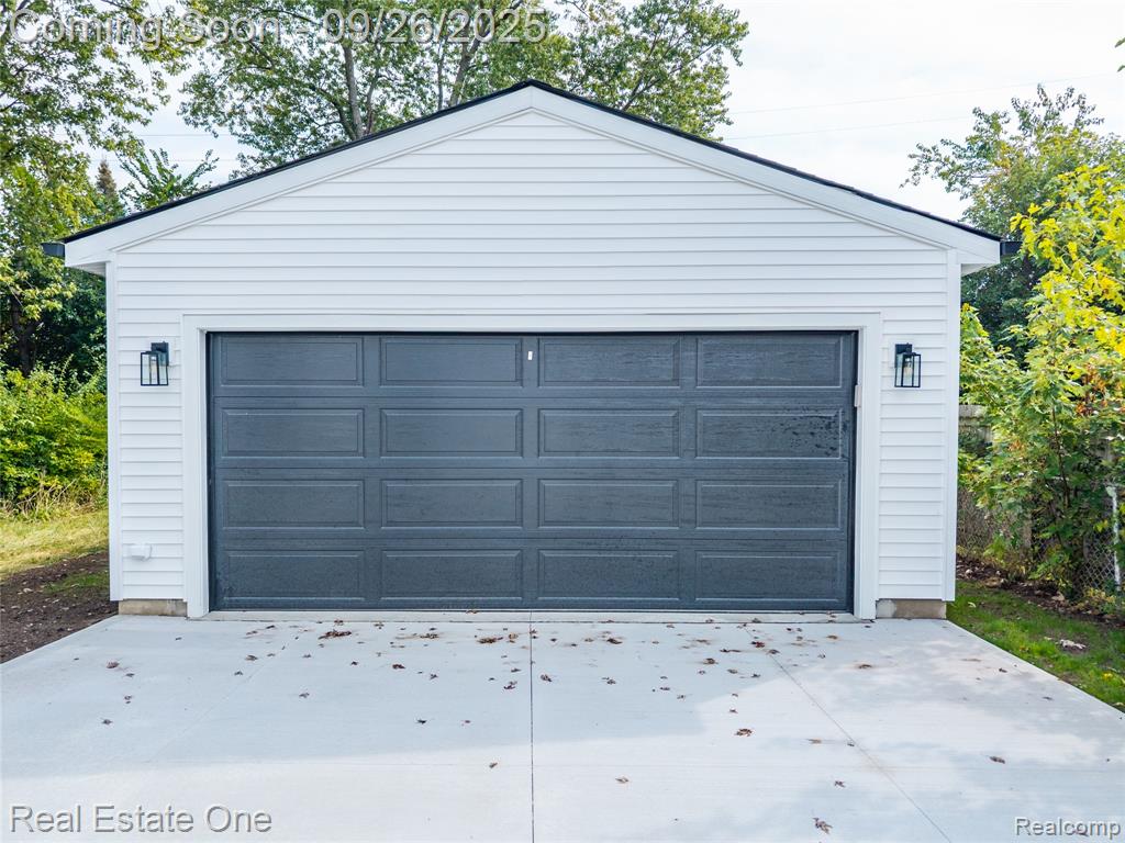 4702 Thorncroft Avenue, Royal Oak, MI 48073 — Photo 27