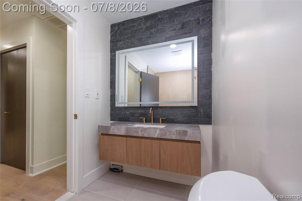 4469 Chamberlain Drive, Bloomfield Hills, MI 48301 — Photo 29