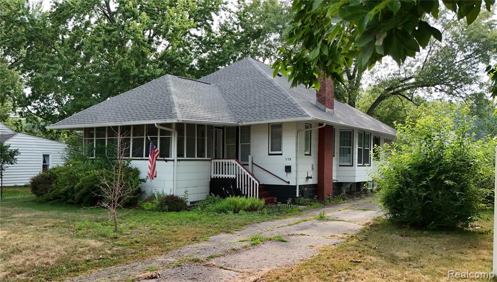 118 Commercial Street, Chesaning, MI 48616 — Photo 2
