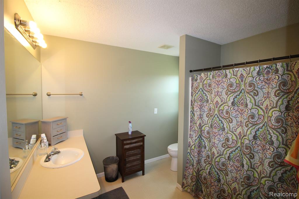 1228 Elliott Road, Fowlerville, MI 48836 — Photo 29