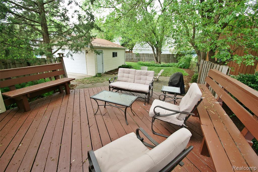 413 E 7TH Street, Royal Oak, MI 48067 — Photo 19