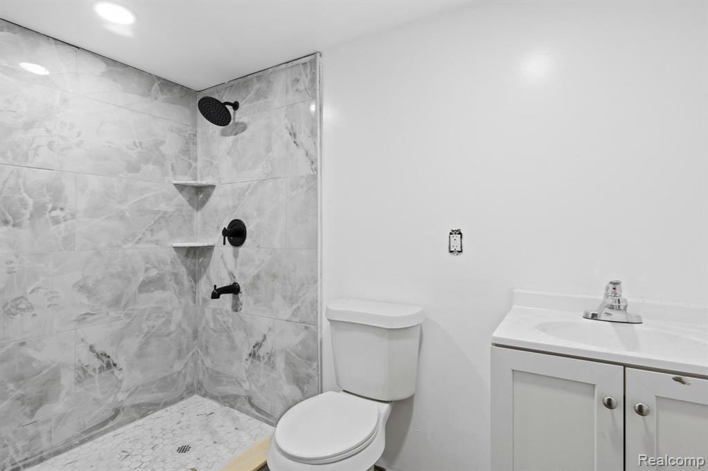 7780 FAUST Avenue, Detroit, MI 48228 — Photo 23