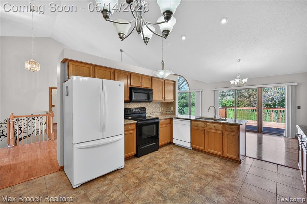 1822 Pebble Creek Drive, Canton, MI 48188 — Photo 14