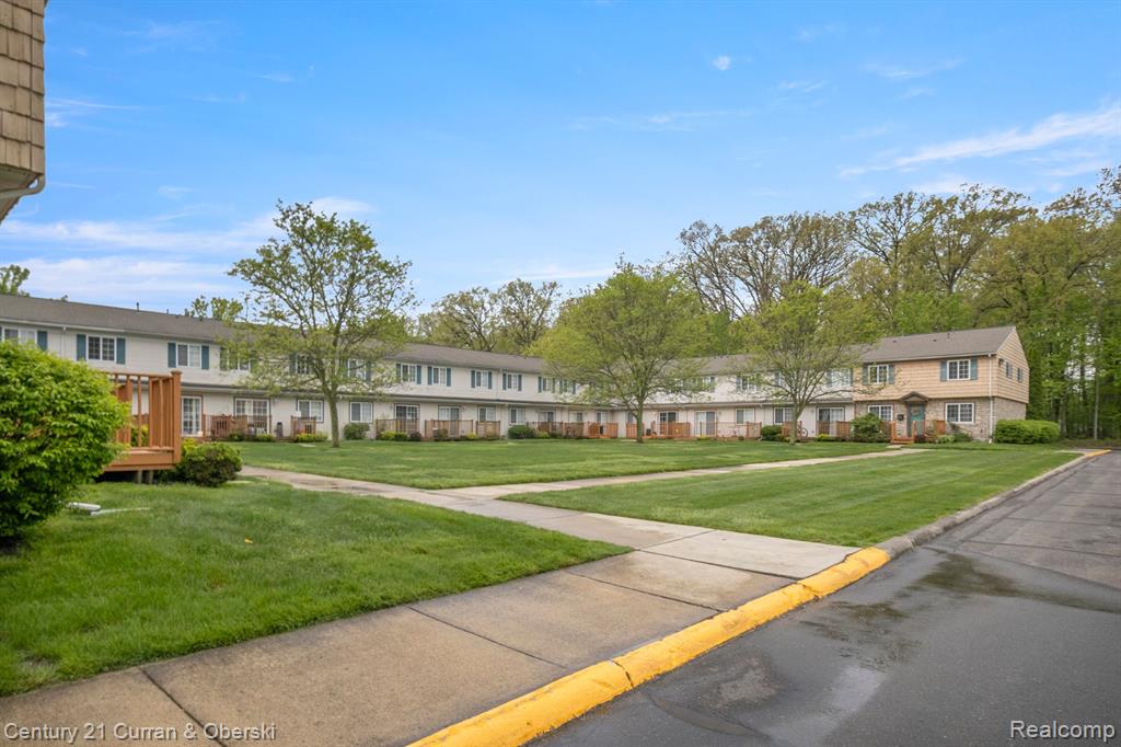 16201 TERRACE VILLAGE Drive, Taylor, MI 48180 — Photo 29