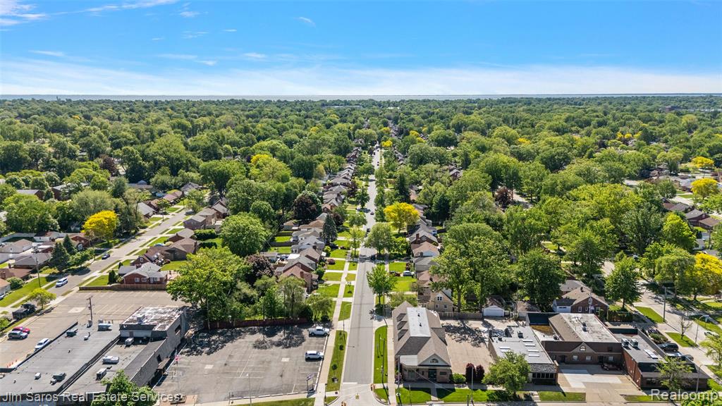 2371 Allard Avenue, Grosse Pointe Woods, MI 48236 — Photo 5