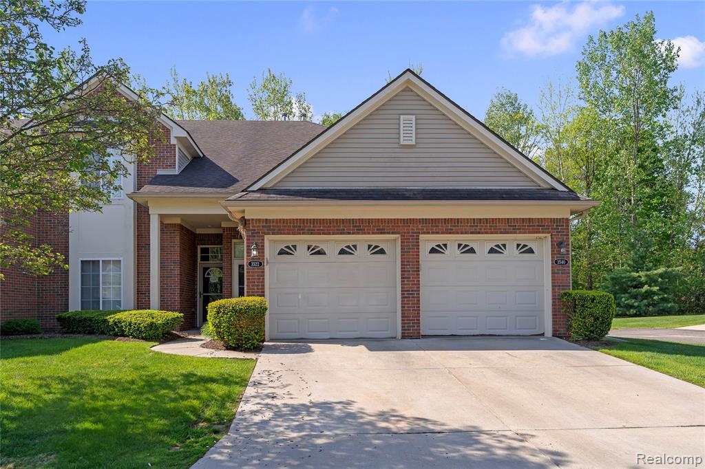3522 Eagle Creek, Utica, MI 48317 — front exterior