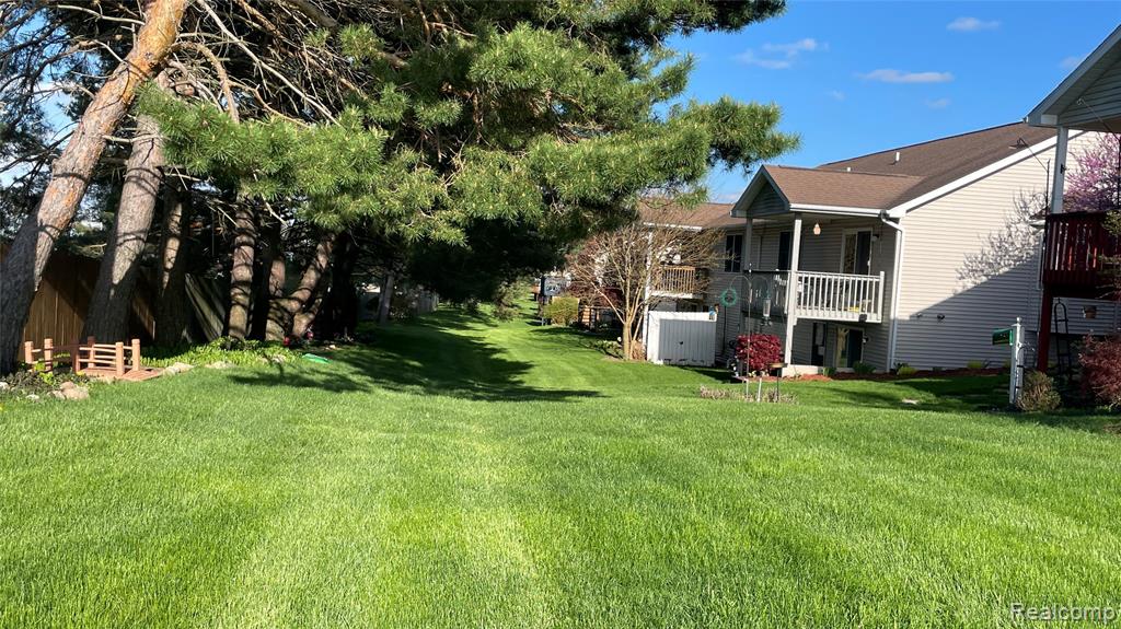 9142 Luea Lane, Swartz Creek, MI 48473 — Photo 7