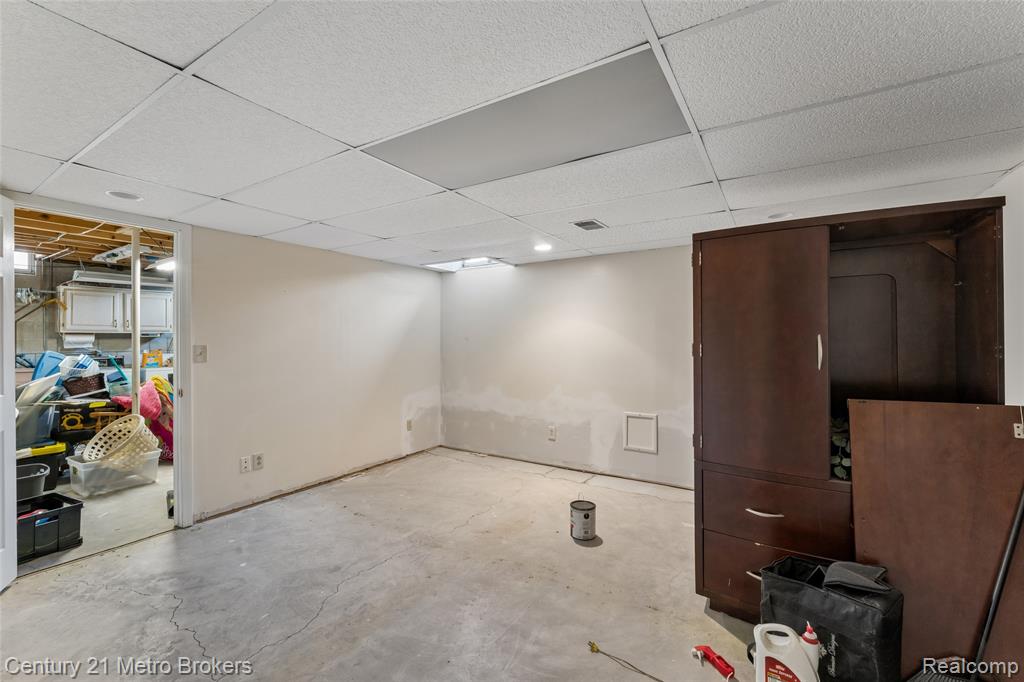 5464 N Seymour Road, Flushing, MI 48433 — Photo 40