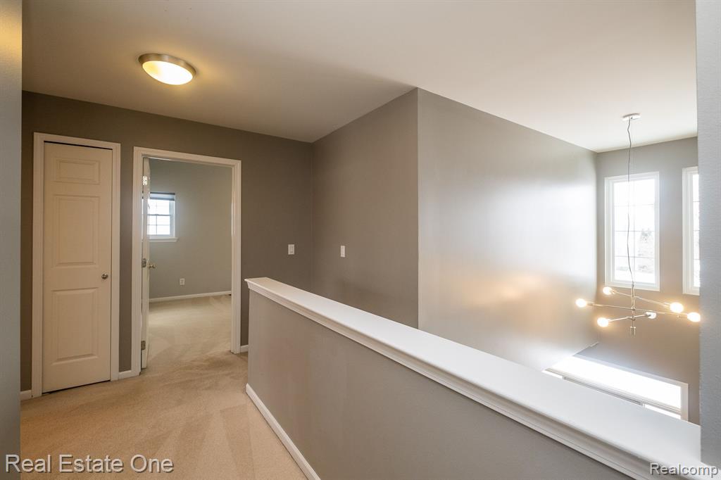 1092 CHESTNUT Lane, South Lyon, MI 48178 — Photo 29