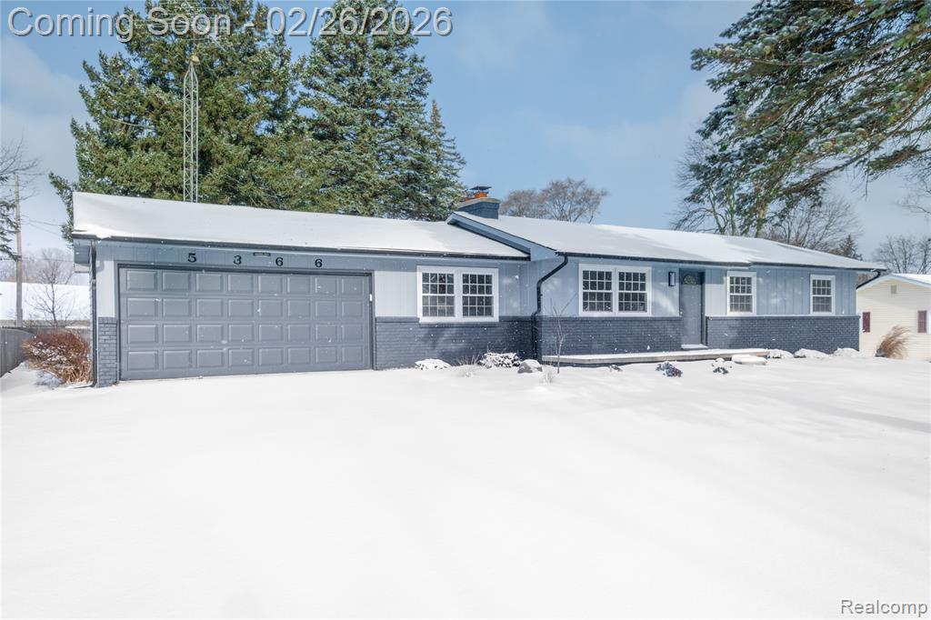 5366 N Georgetown Road, Grand Blanc, MI 48439 — Photo 2