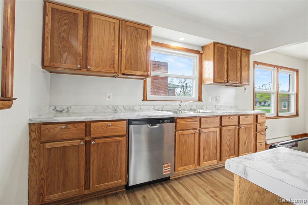 385 Devonshire Street, Ypsilanti, MI 48198 — Photo 10