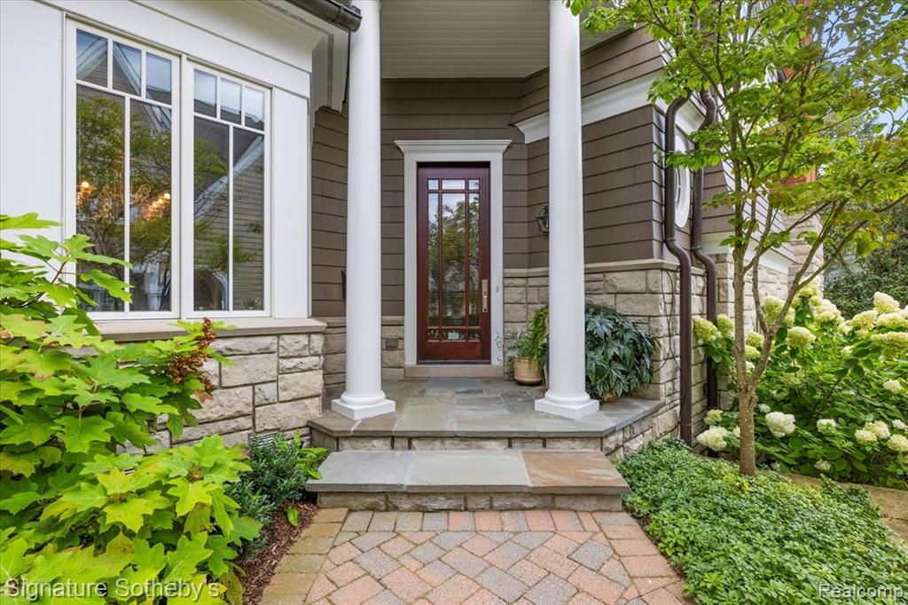 200 Woodland Villa Court, Birmingham, MI 48009 — Photo 5
