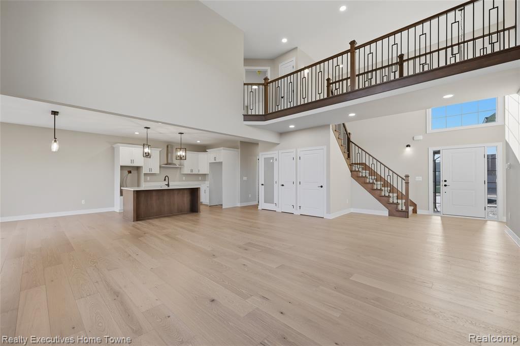 35701 Strongford Drive, New Baltimore, MI, 48047