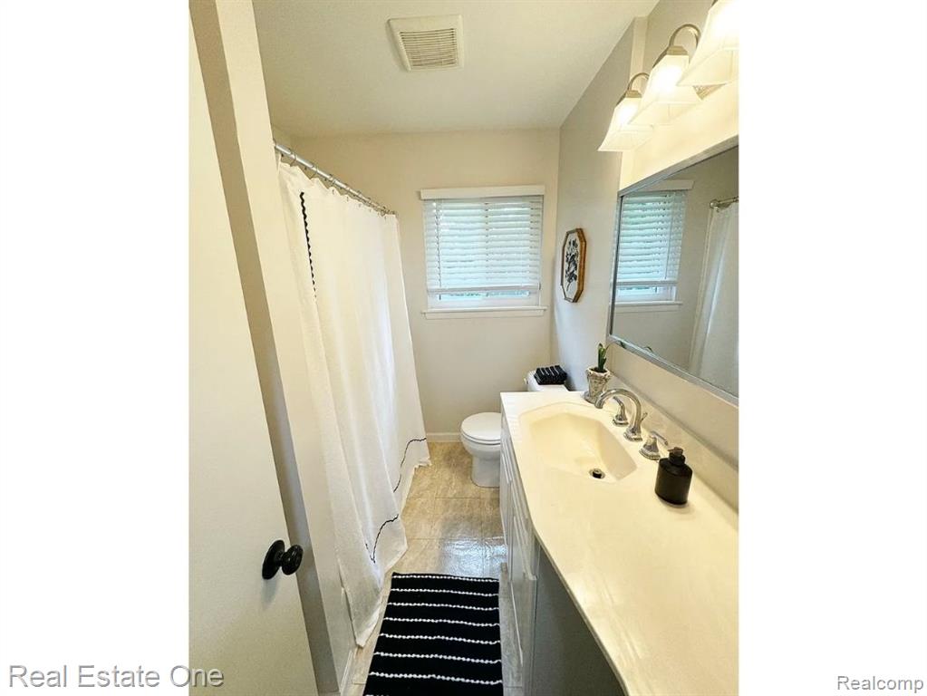 722 Miller Avenue, Rochester, MI 48307 — Photo 9