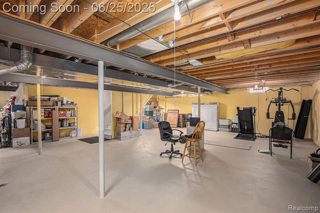 50062 LEXINGTON Avenue E, Shelby Twp, MI 48317 — Photo 16