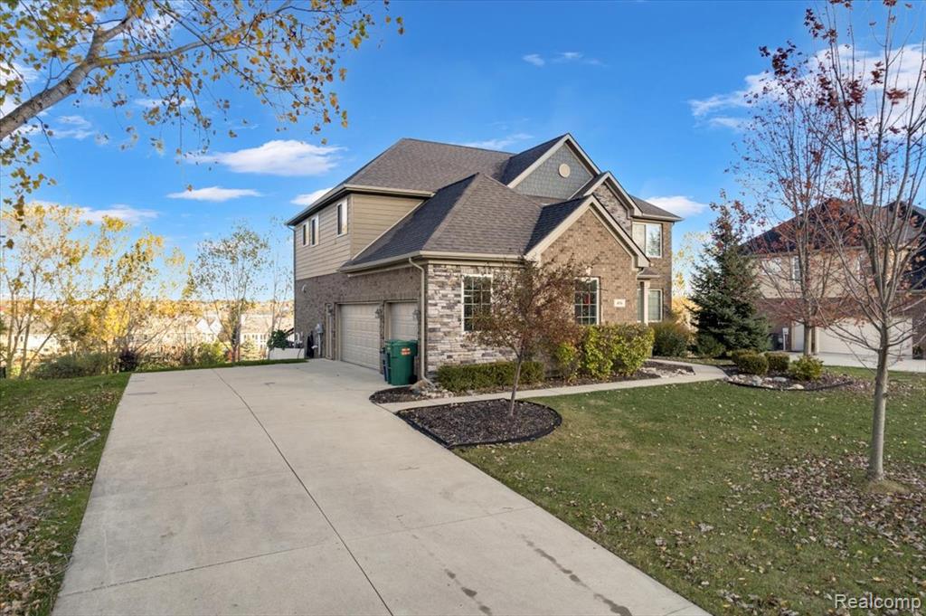 496 Overlook Drive, Oxford, MI 48371 — Photo 2