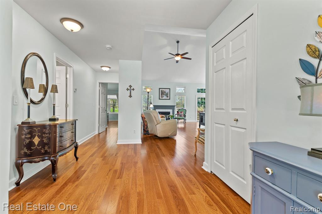6424 HERON PARK Way, 41, Clarkston, MI — Photo 2