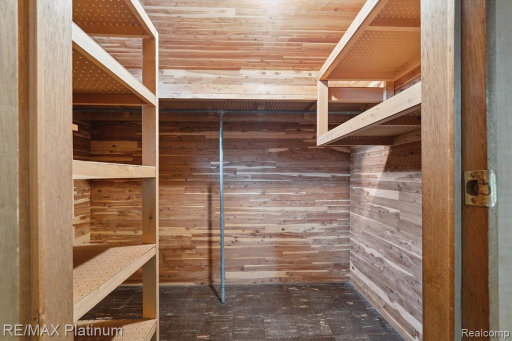 8685 Terri Drive, Westland, MI — Photo 35