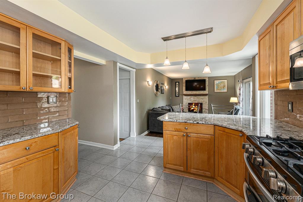 40456 Meade Point Drive, Sterling Heights, MI 48313 — Photo 10