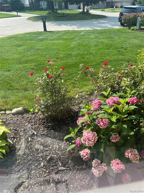 30461 Scotshire Court, Farmington, MI 48331 — Photo 2