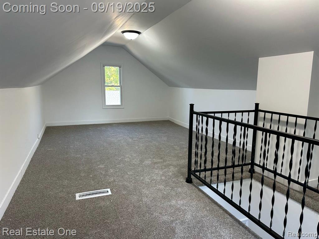 6089 Lapeer Road, Burton, MI 48509 — Photo 21