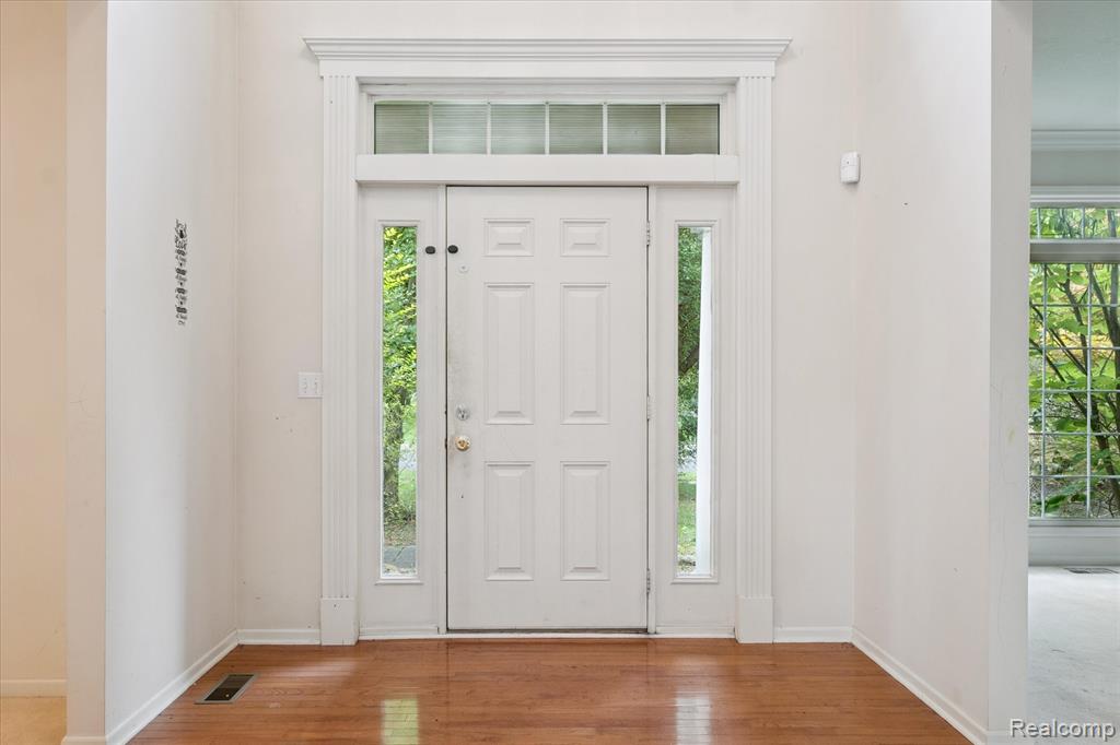1068 Arboretum Court, Saline, MI 48176 — Photo 13