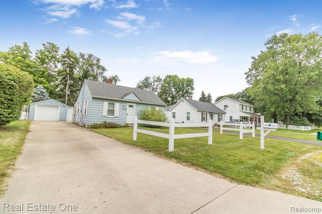 230 EMERSON Avenue, Ypsilanti, MI 48198 — Photo 2
