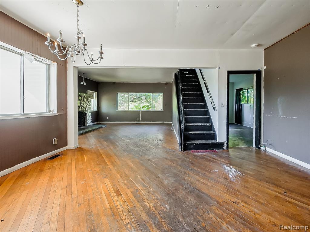 8470 Wise Road, Commerce Twp, MI 48382 — Photo 5