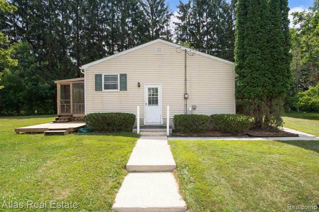 5067 Walker Road, Davison, MI 48423 — Photo 8