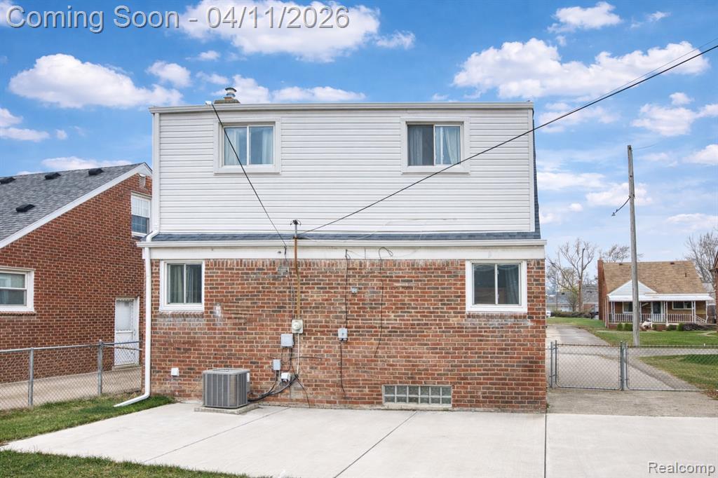 13499 Wesley Street, Southgate, MI 48195 — Photo 34