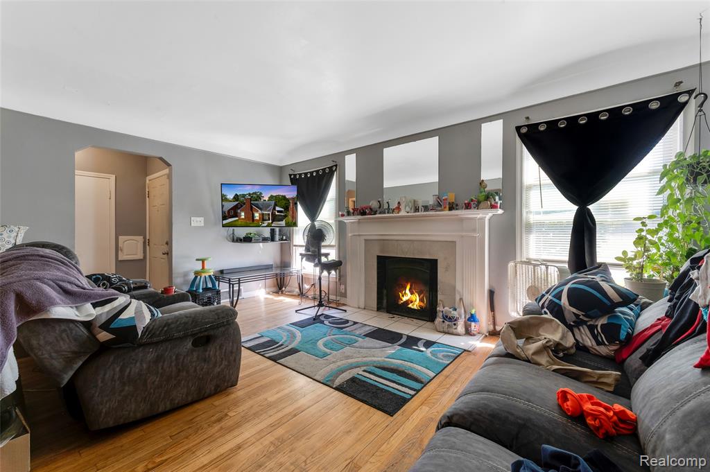5279 Cadieux Road, Detroit, MI 48224 — Photo 4