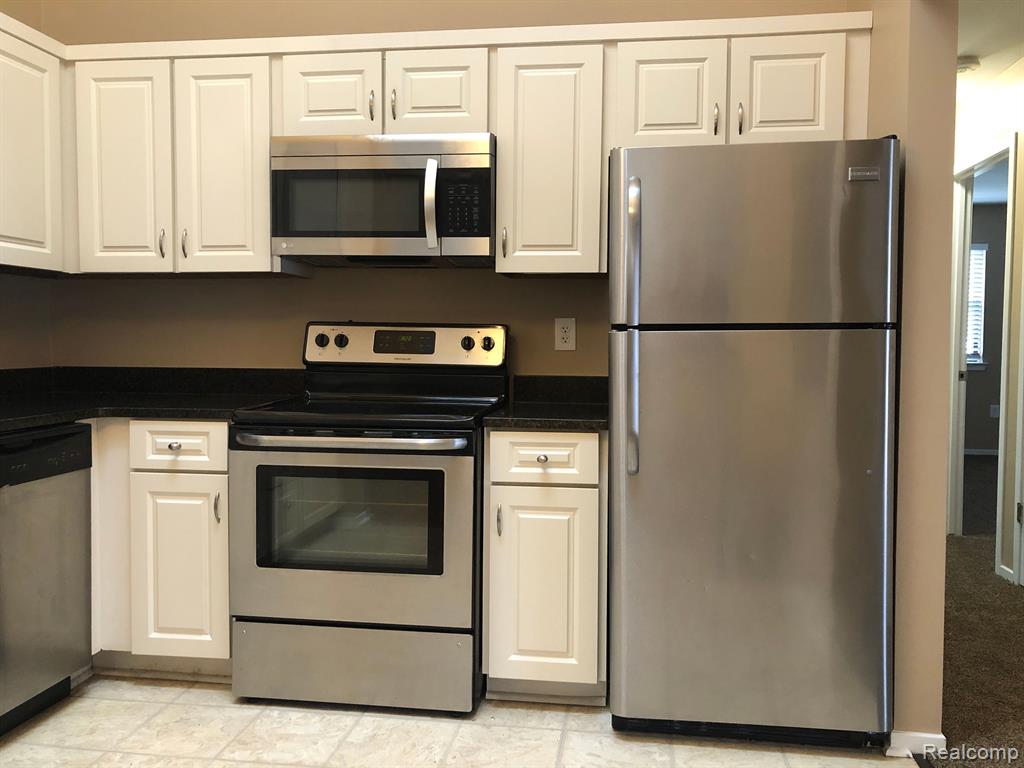 43568 W ARBOR WAY Drive, Canton, MI 48188 — Photo 6
