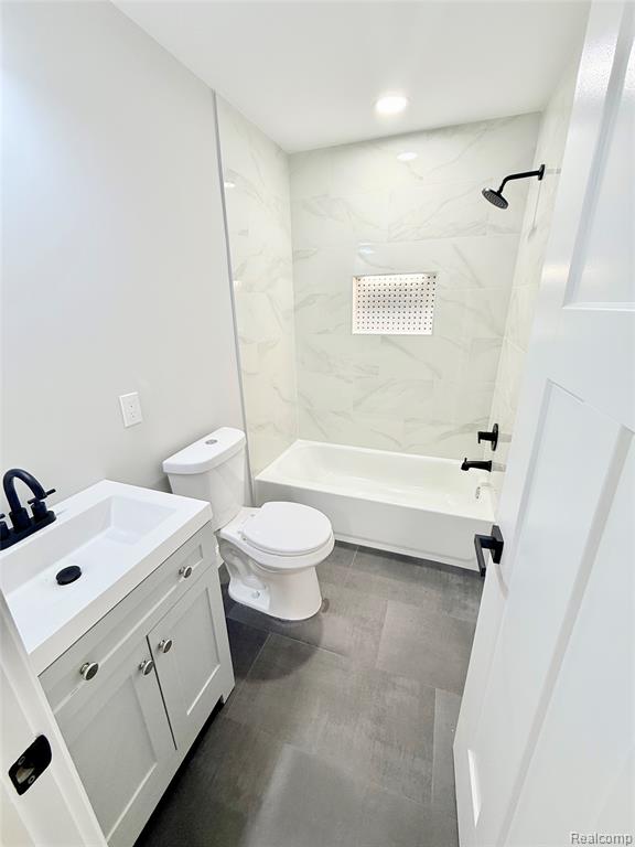 21805 Downing Street, Saint Clair Shores, MI 48080 — Photo 25