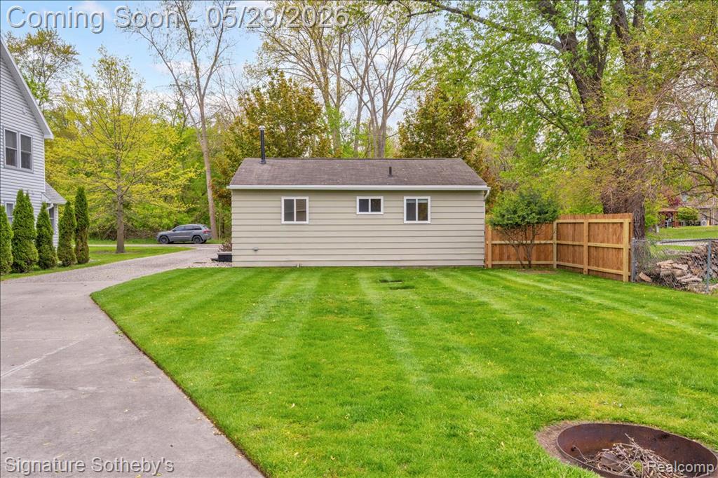 536 Wood Street, Fenton, MI 48430 — Photo 19