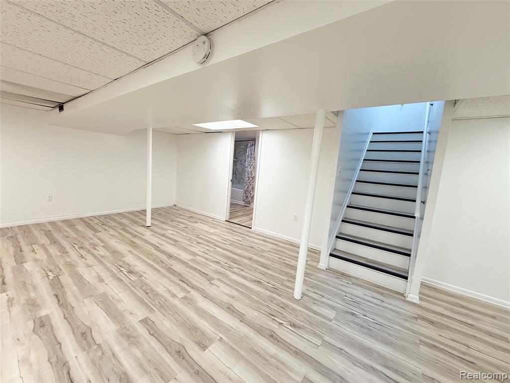 39613 Village Wood Ln, Novi, MI — Photo 23