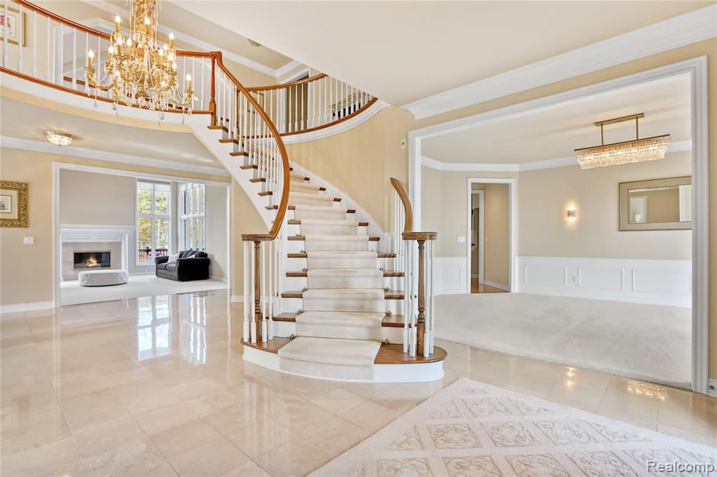 5826 Murfield Drive, Rochester, MI 48306 — Photo 8
