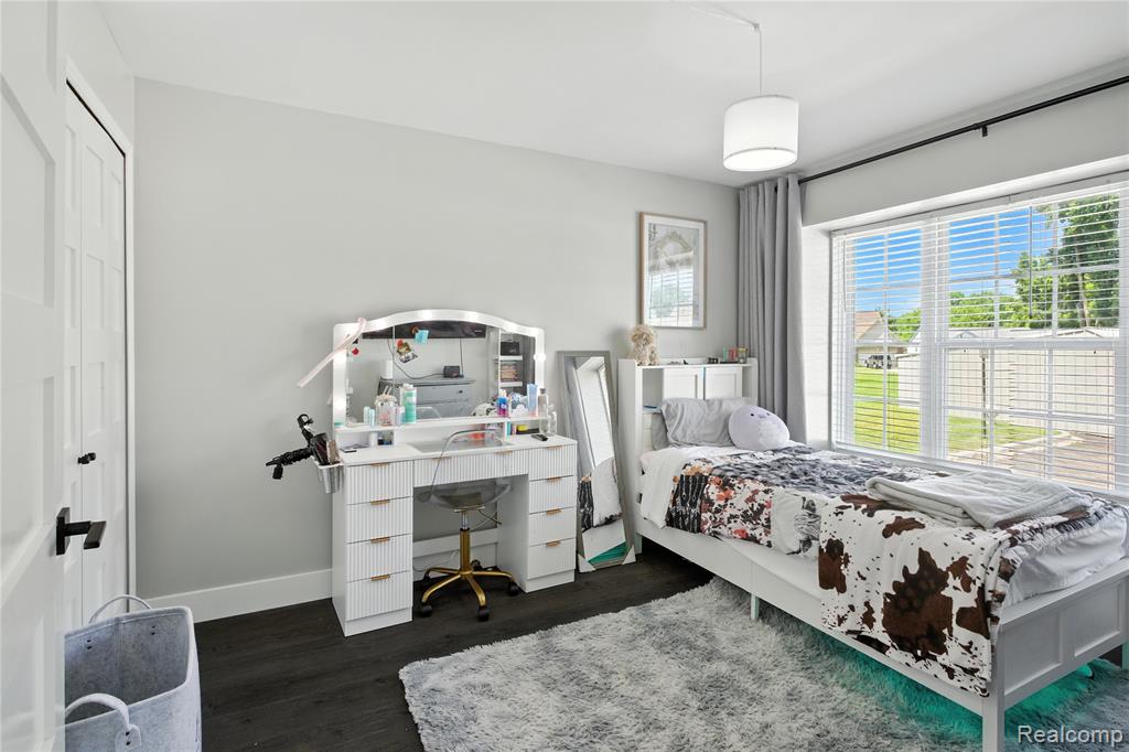 50501 Abbey Drive, New Baltimore, MI 48047 — Photo 12