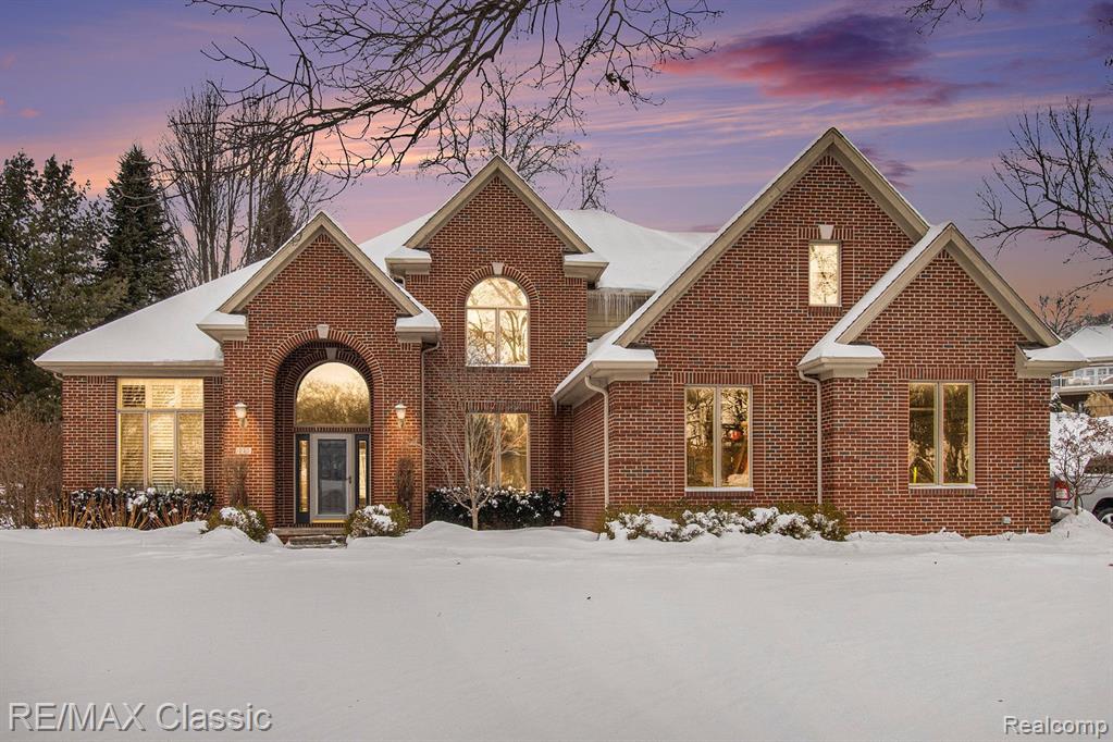 1073 WINDING WAY Court, Milford, MI 48381 — Photo 2
