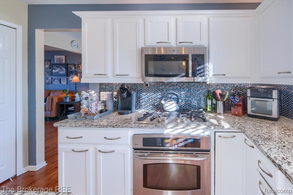 8380 Hunt Club Court, Grand Blanc, MI 48439 — Photo 30
