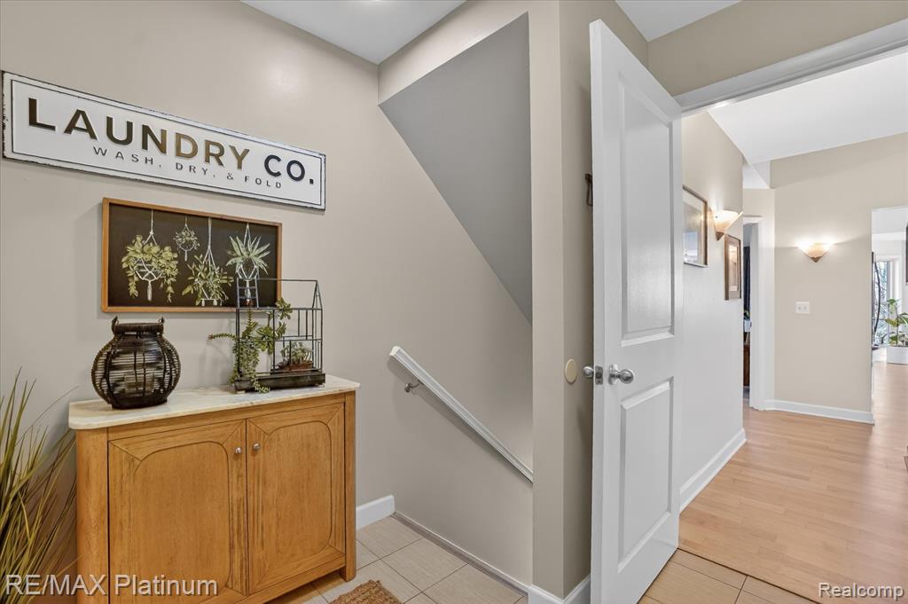 2206 Moorlands View, Howell, MI 48855 — Photo 23