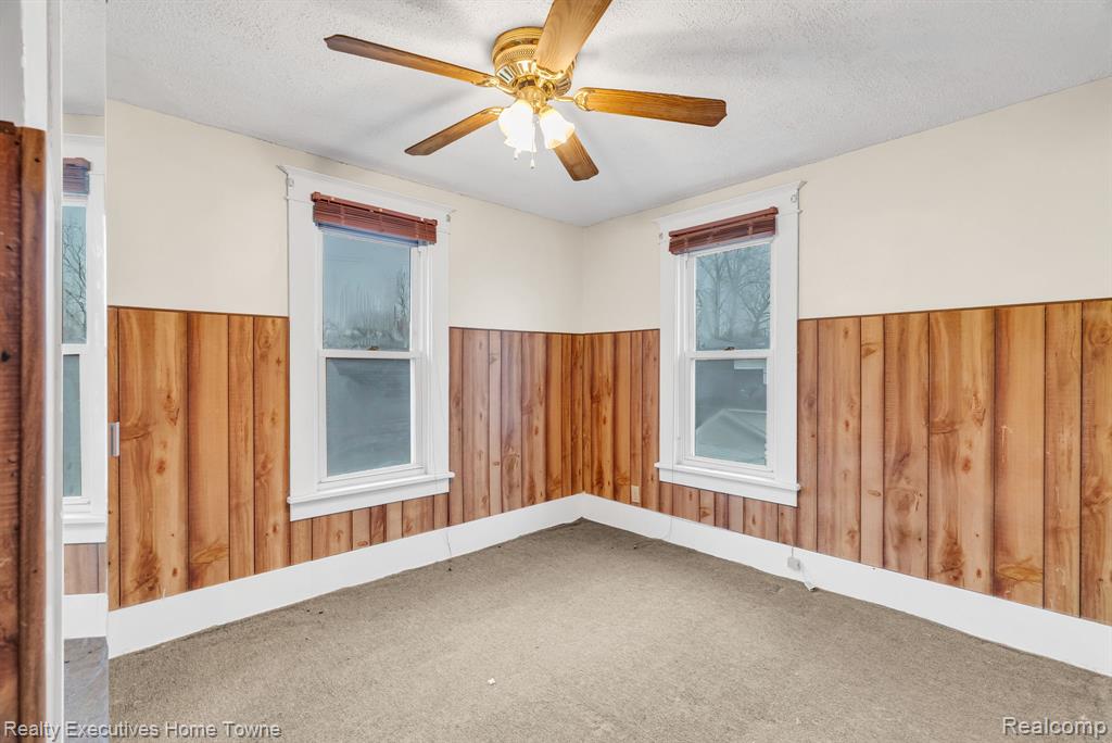 729 13th Street, Port Huron, MI 48060 — Photo 18