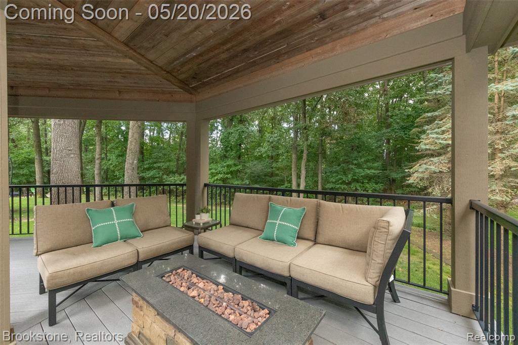 2157 CANTERWOOD, Highland, MI — Photo 7