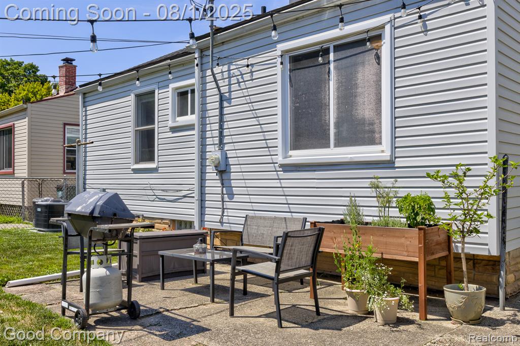 626 E Shevlin Avenue, Hazel Park, MI 48030 — Photo 30