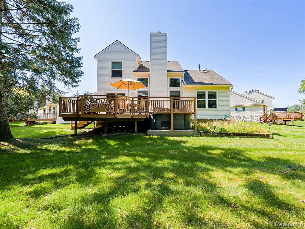 2517 Pine Drive, Wixom, MI 48393 — Photo 24