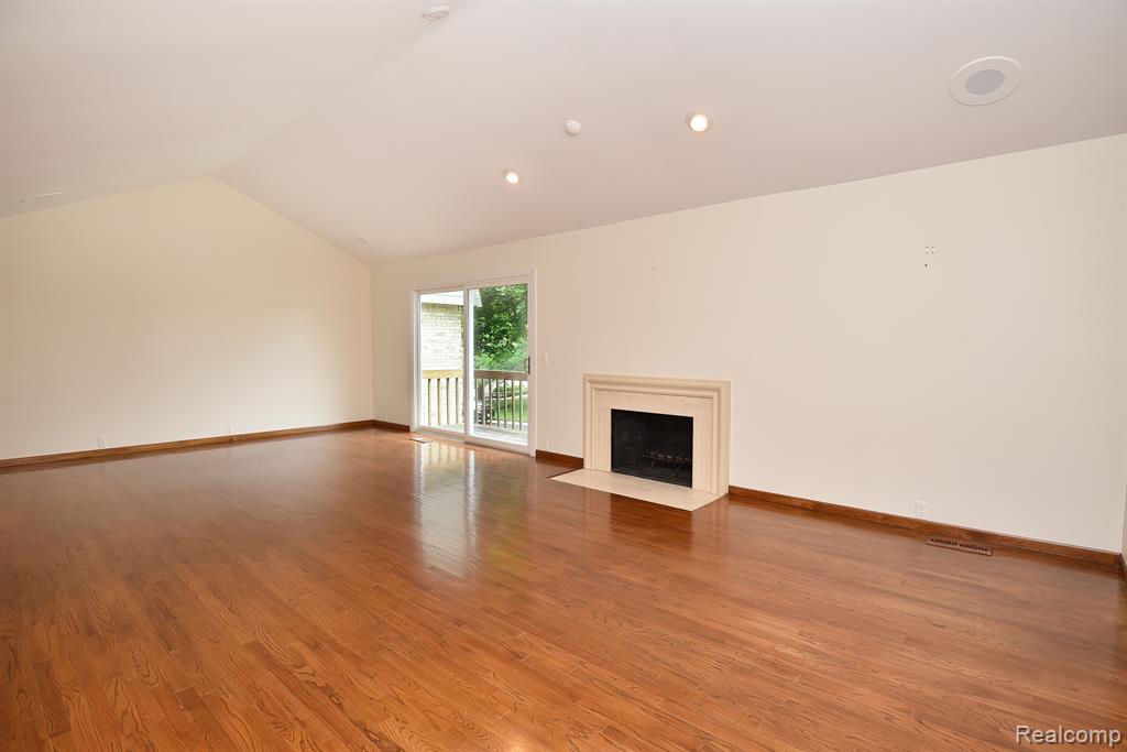 5132 WOODLANDS Lane, Bloomfield Hills, MI 48302 — Photo 4