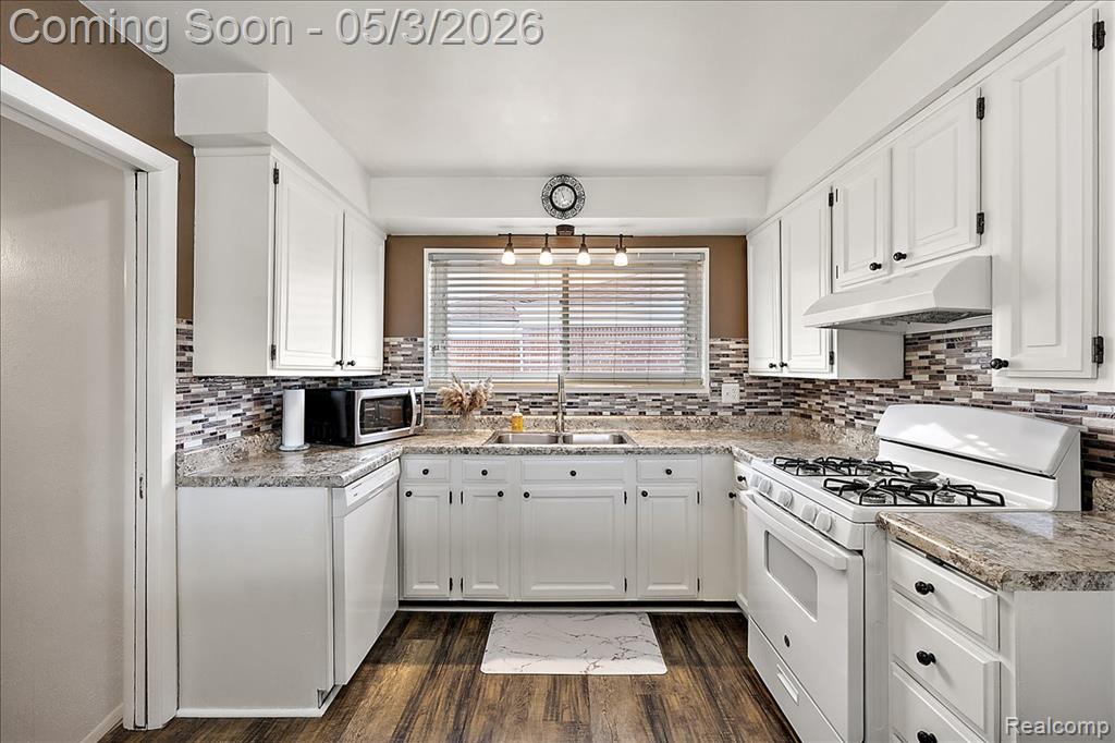 18241 Airport, Fraser, MI 48026 — Photo 19
