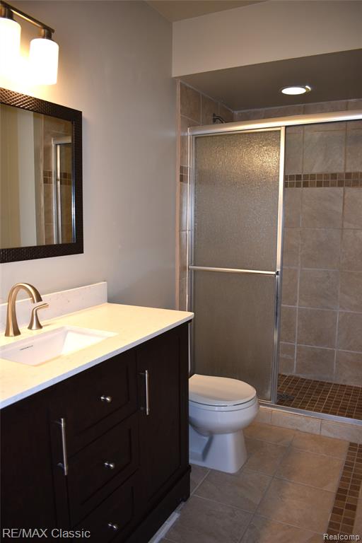 7901 Lawrence, West Bloomfield, MI — Photo 26