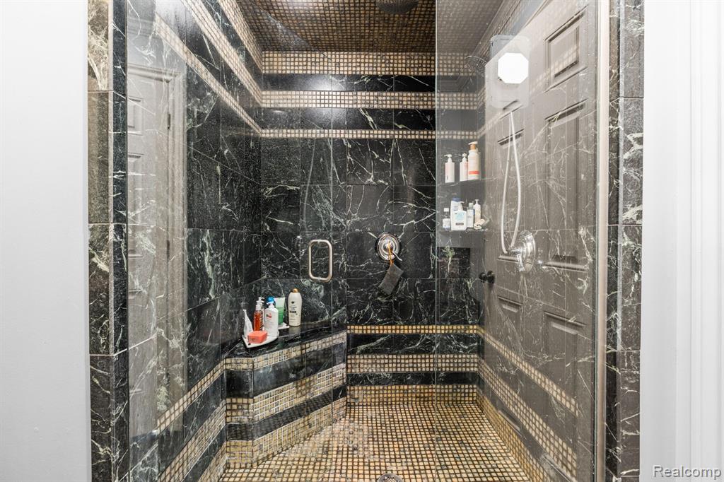 49829 JACKSON Lane, Canton, MI 48188 — Photo 37