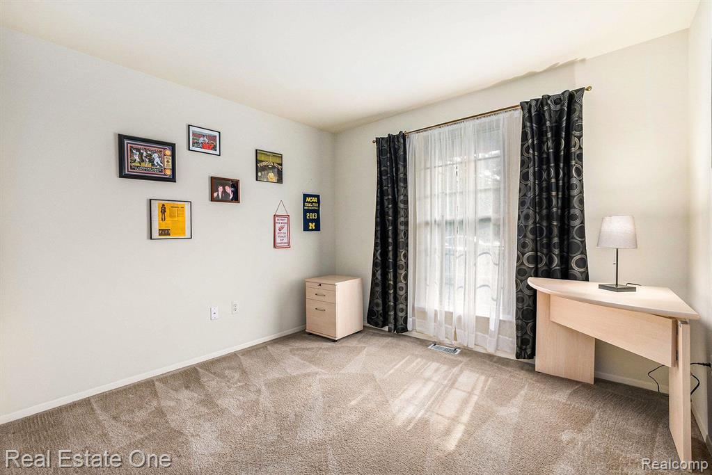 1588 DOVER Hill S, Walled Lake, MI 48390 — Photo 17