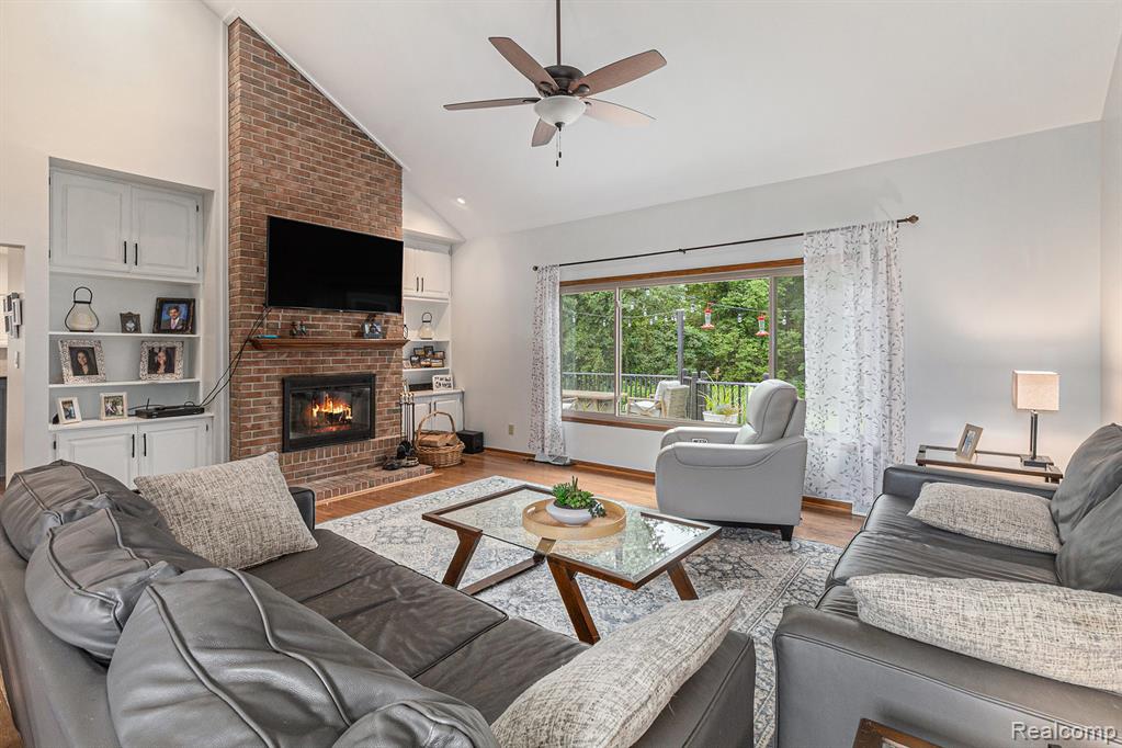 5895 Meadows Drive, Clarkston, MI 48348 — Photo 12